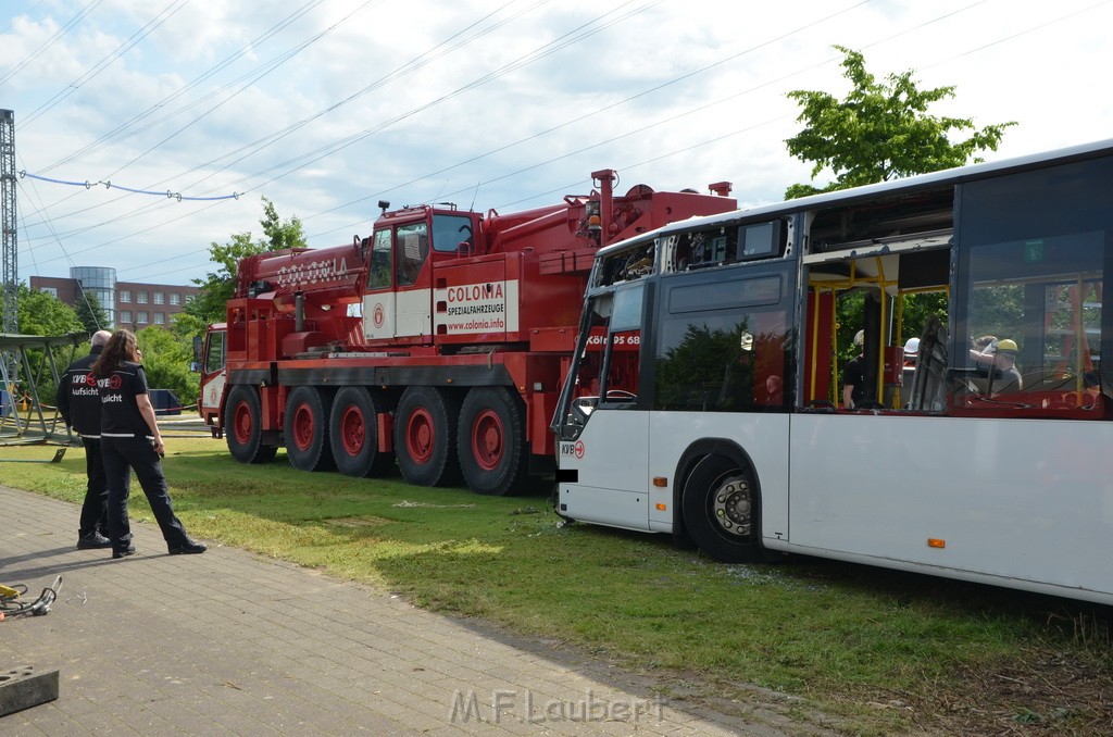 Endgueltige Bergung KVB Bus Koeln Porz P459.JPG - Miklos Laubert